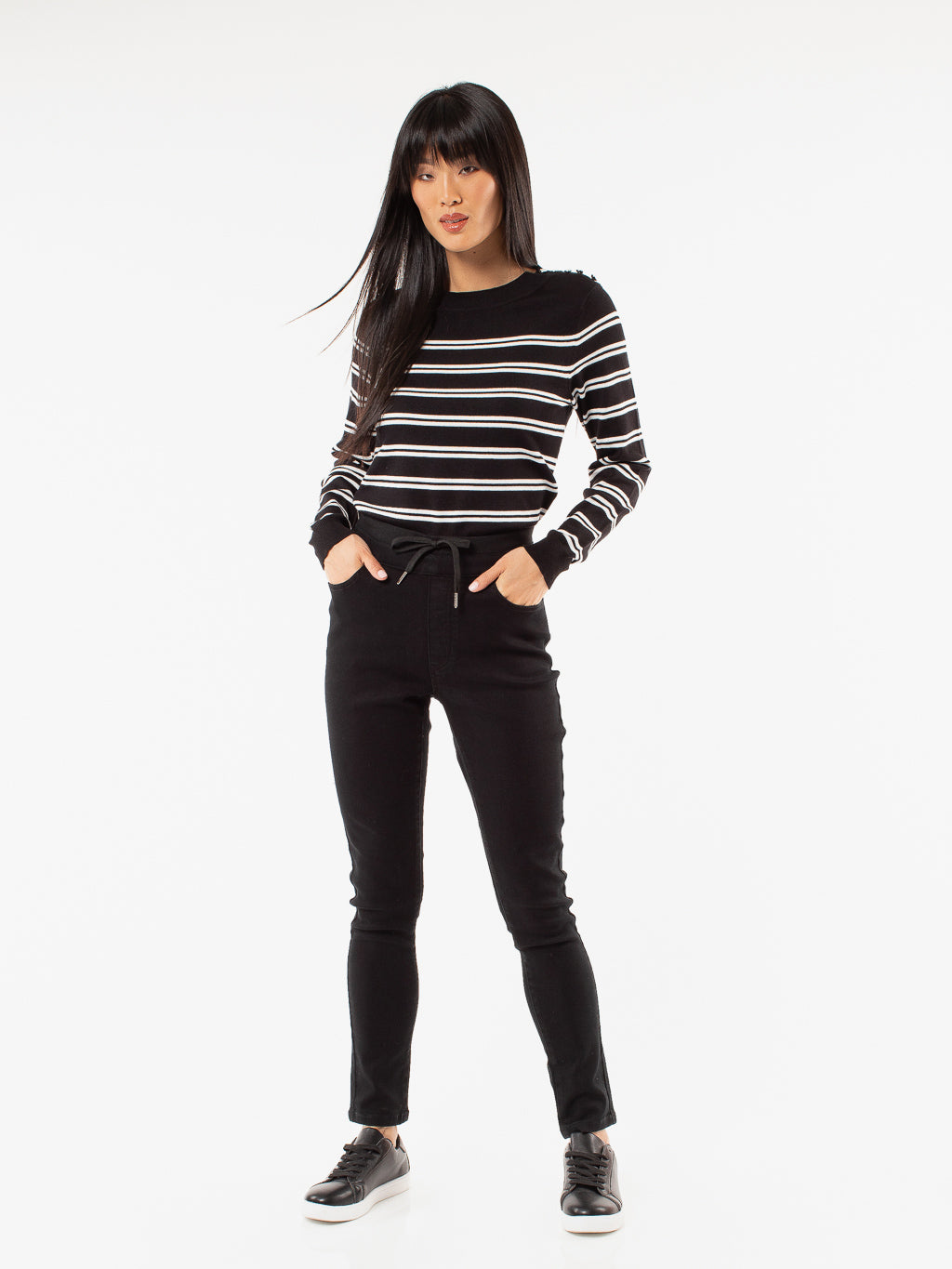 Skinny semi-fitted pull-on jean