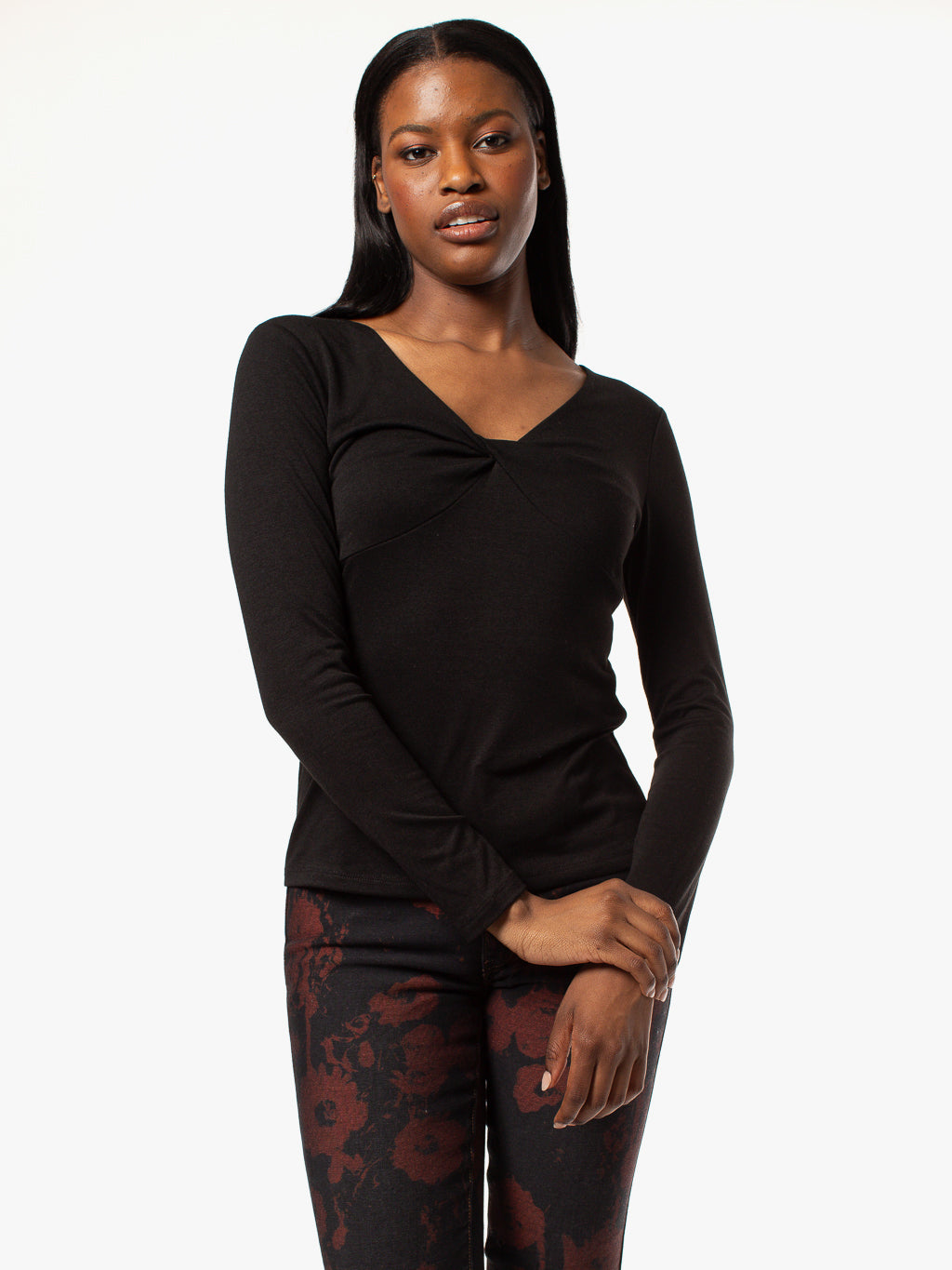 Long-sleeve t-shirt with detailed neckline