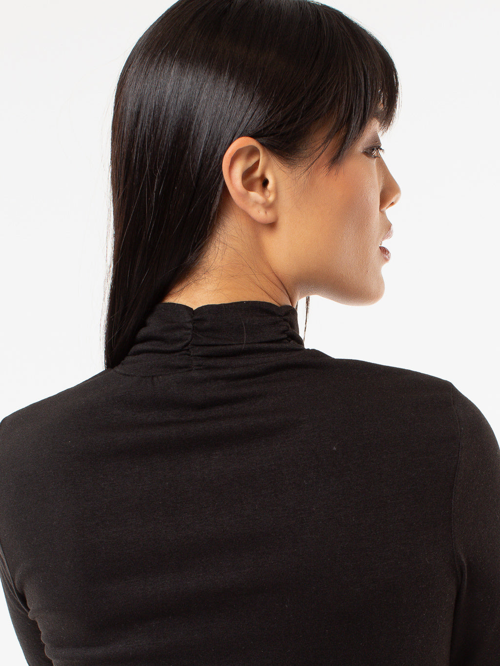 Turtle neck t-shirt with pleated details