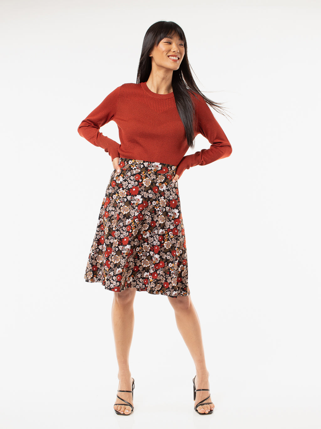 Jupe courte évasée en tricot