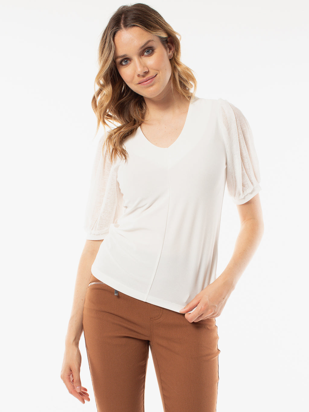 Balloon-sleeve semi-fitted t-shirt