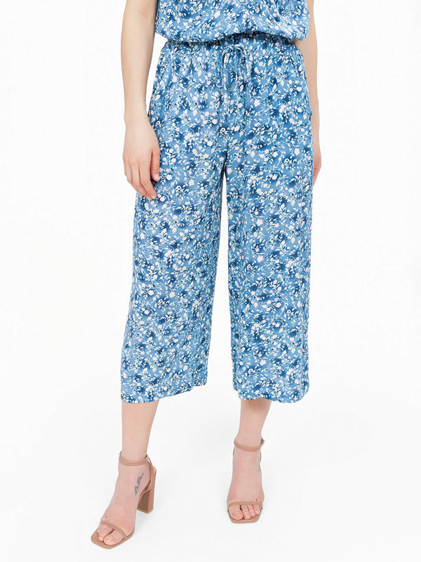 Flowy floral capri