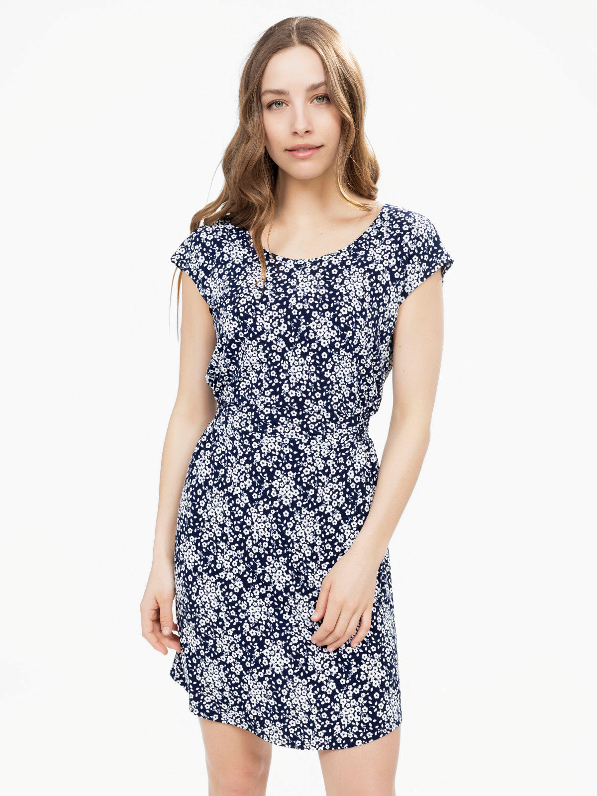 A line semi-fitted knit dress