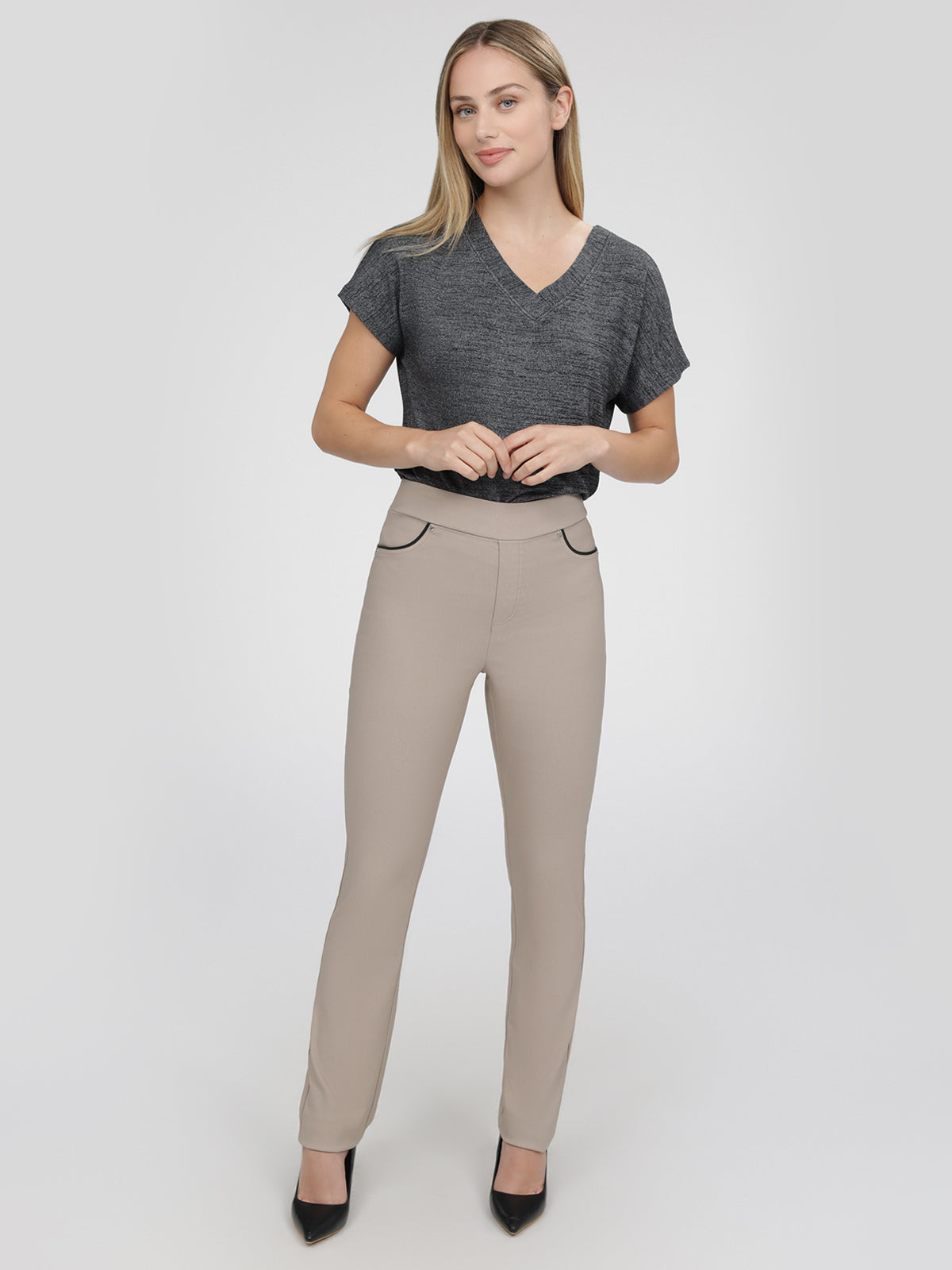 Straight fitted pull-on pant