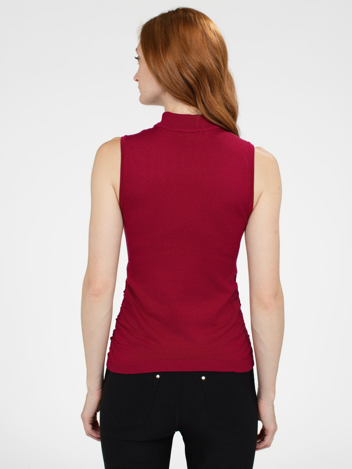 Sleeveless fitted pullover sweater