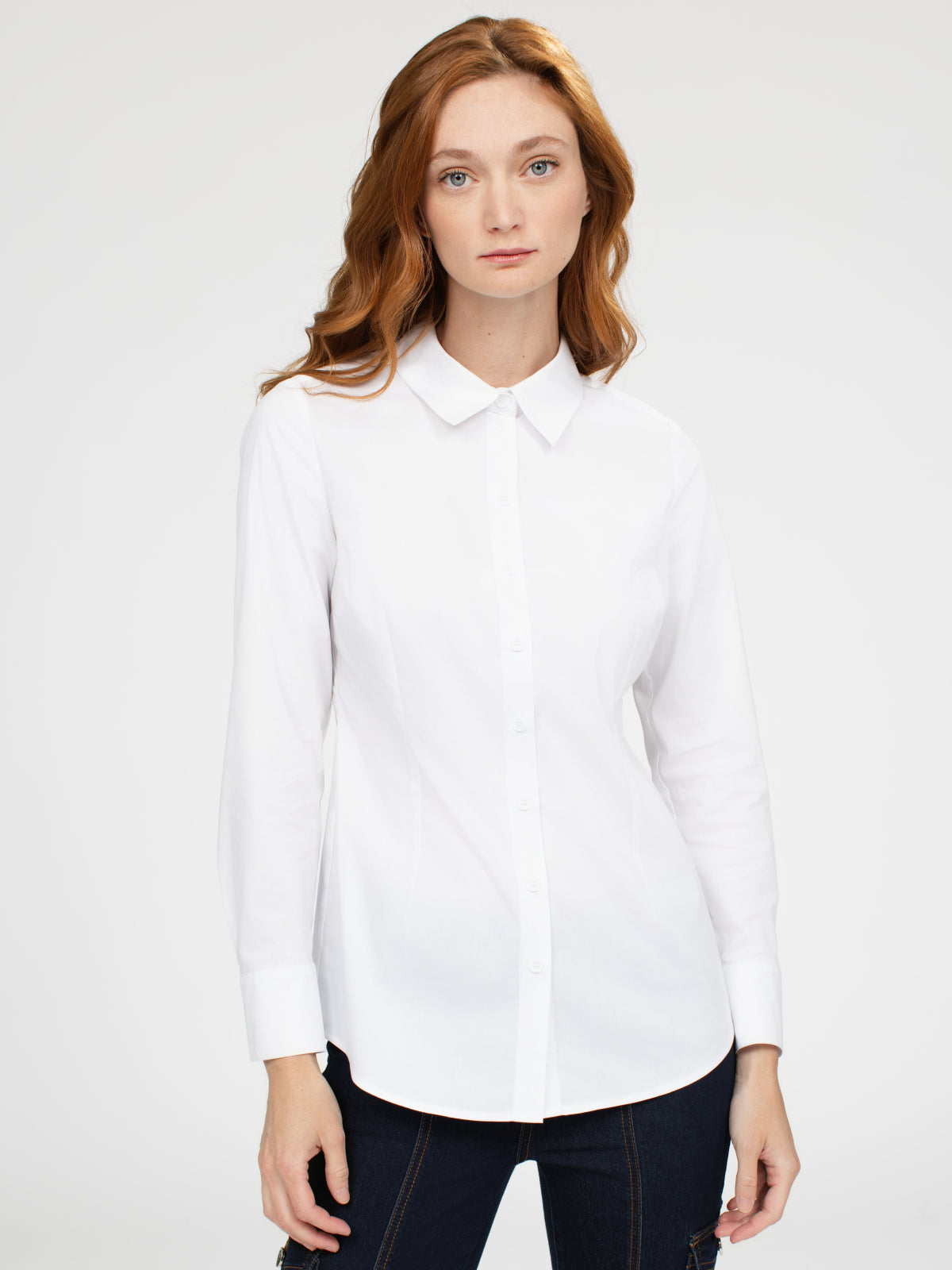 Long-sleeve semi-fitted blouse with buttons
