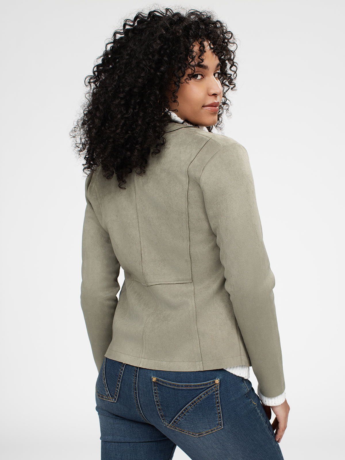 Long-sleeve knit semi-fitted vest
