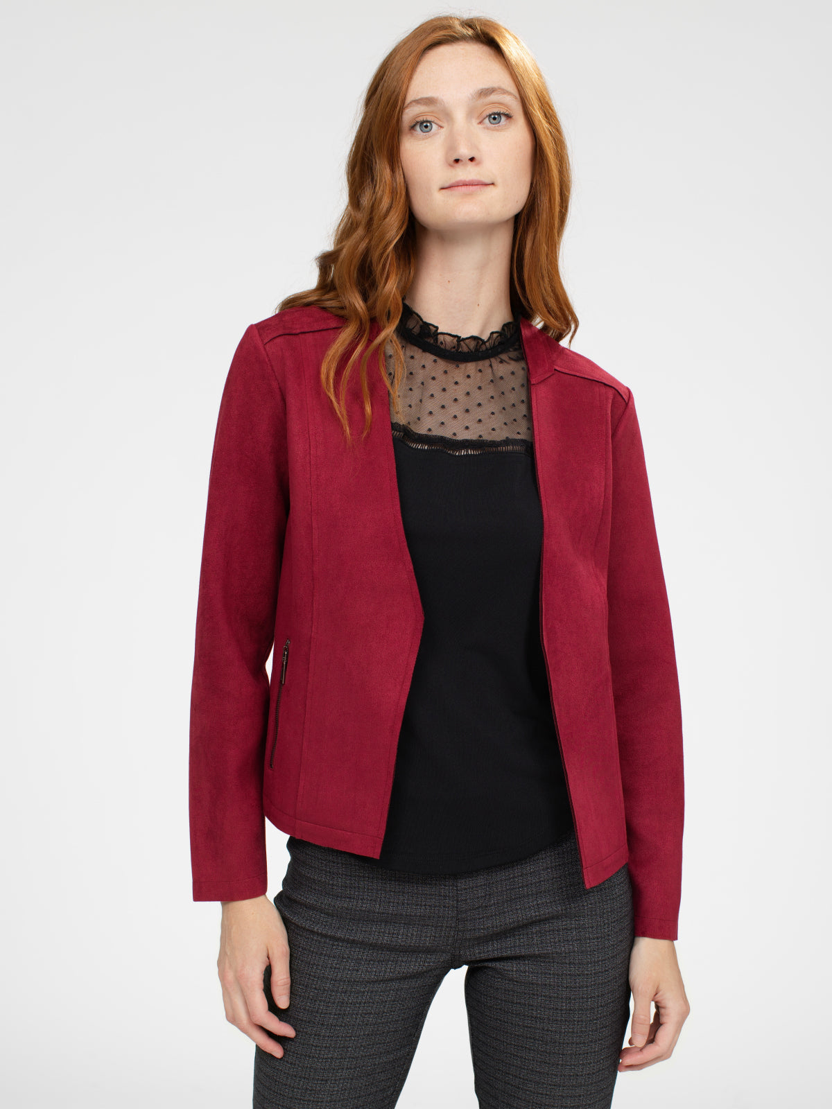 Long-sleeve knit semi-fitted vest