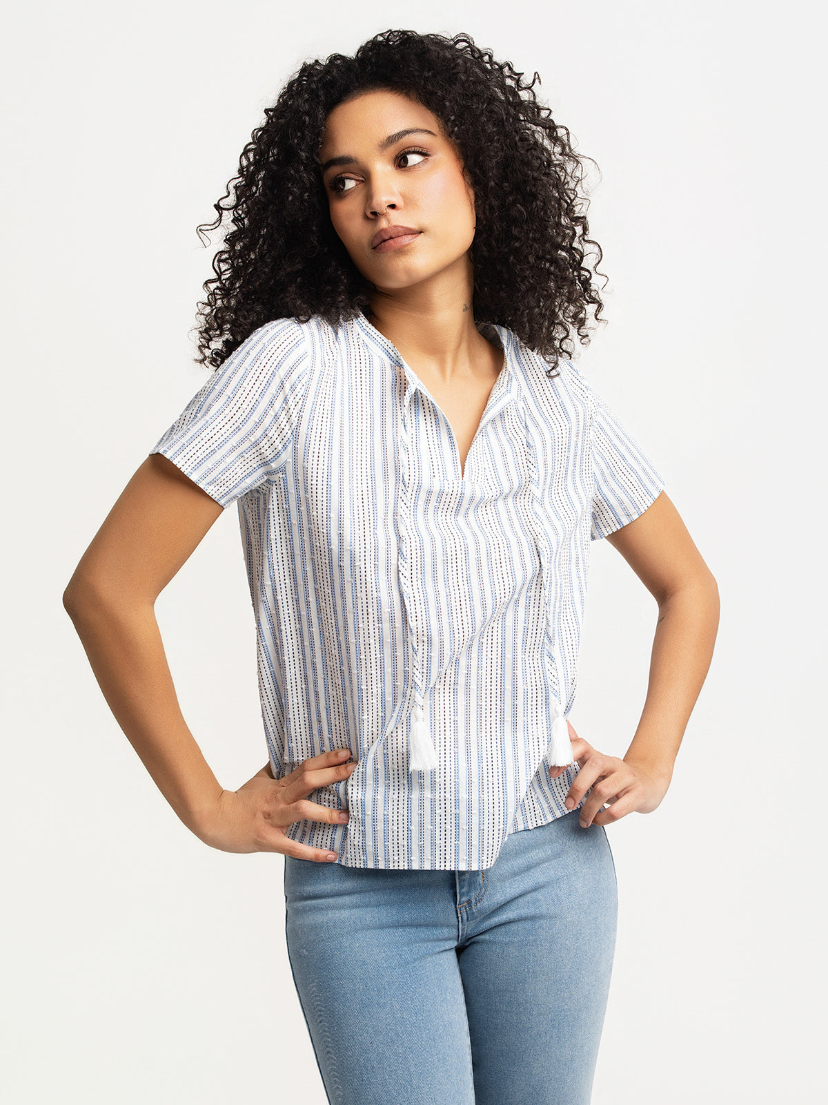 Short-sleeve loose blouse