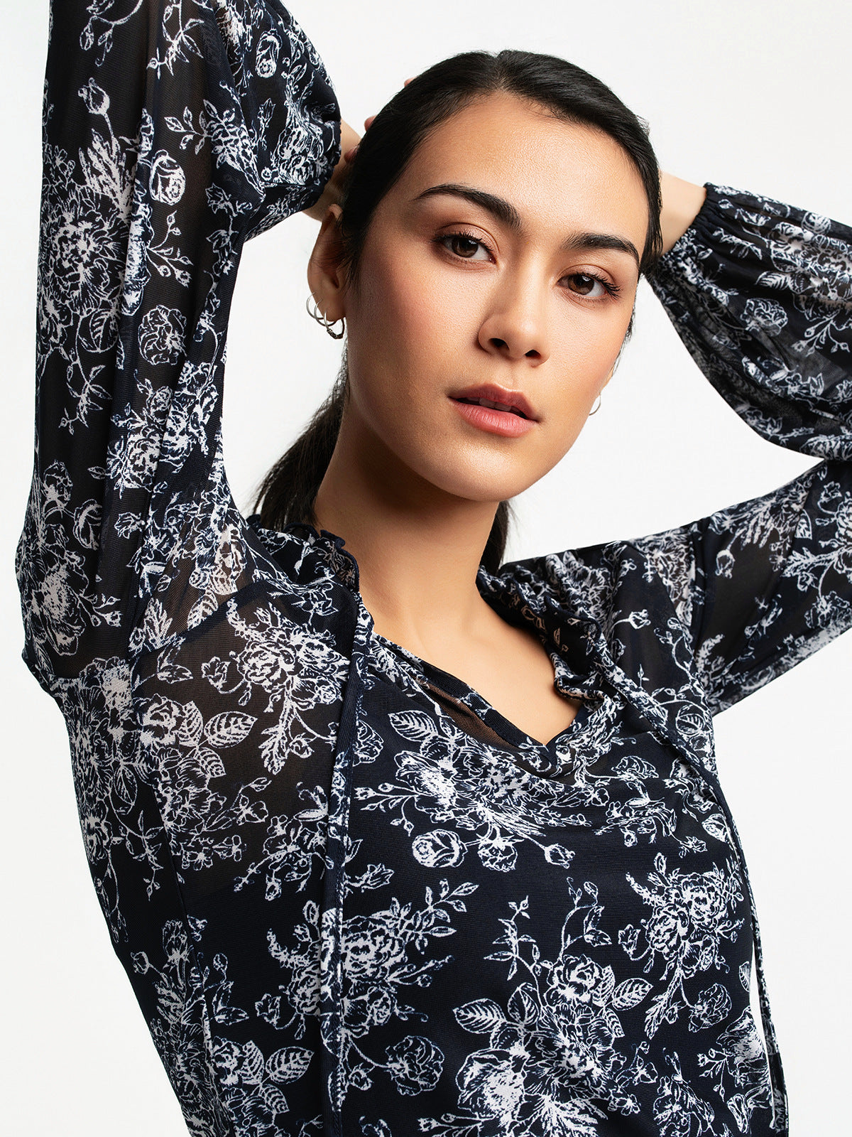 Long-sleeve t-shirt