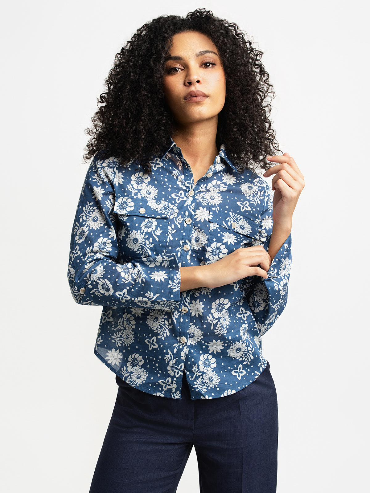 Long-sleeve blouse with buttons