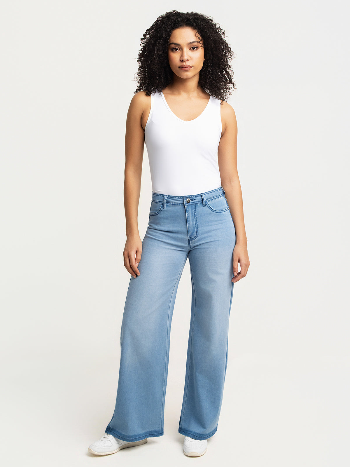 Wide-leg denim pants