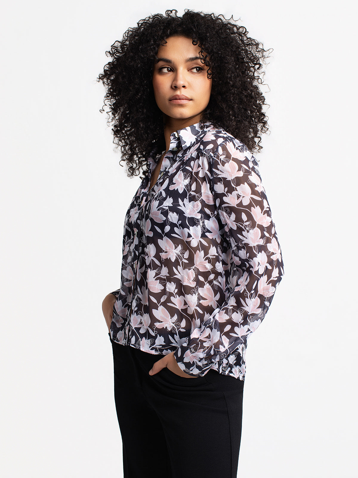Blouse ample à manches longues avec boutons