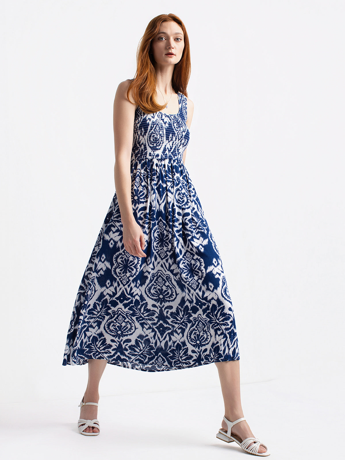 Robe mi-mollet évasée