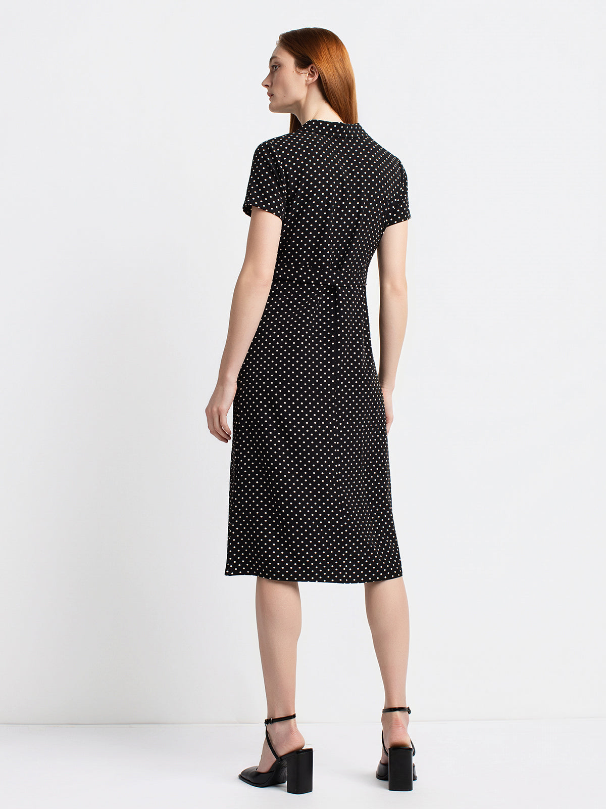 Robe mi-mollet évasée