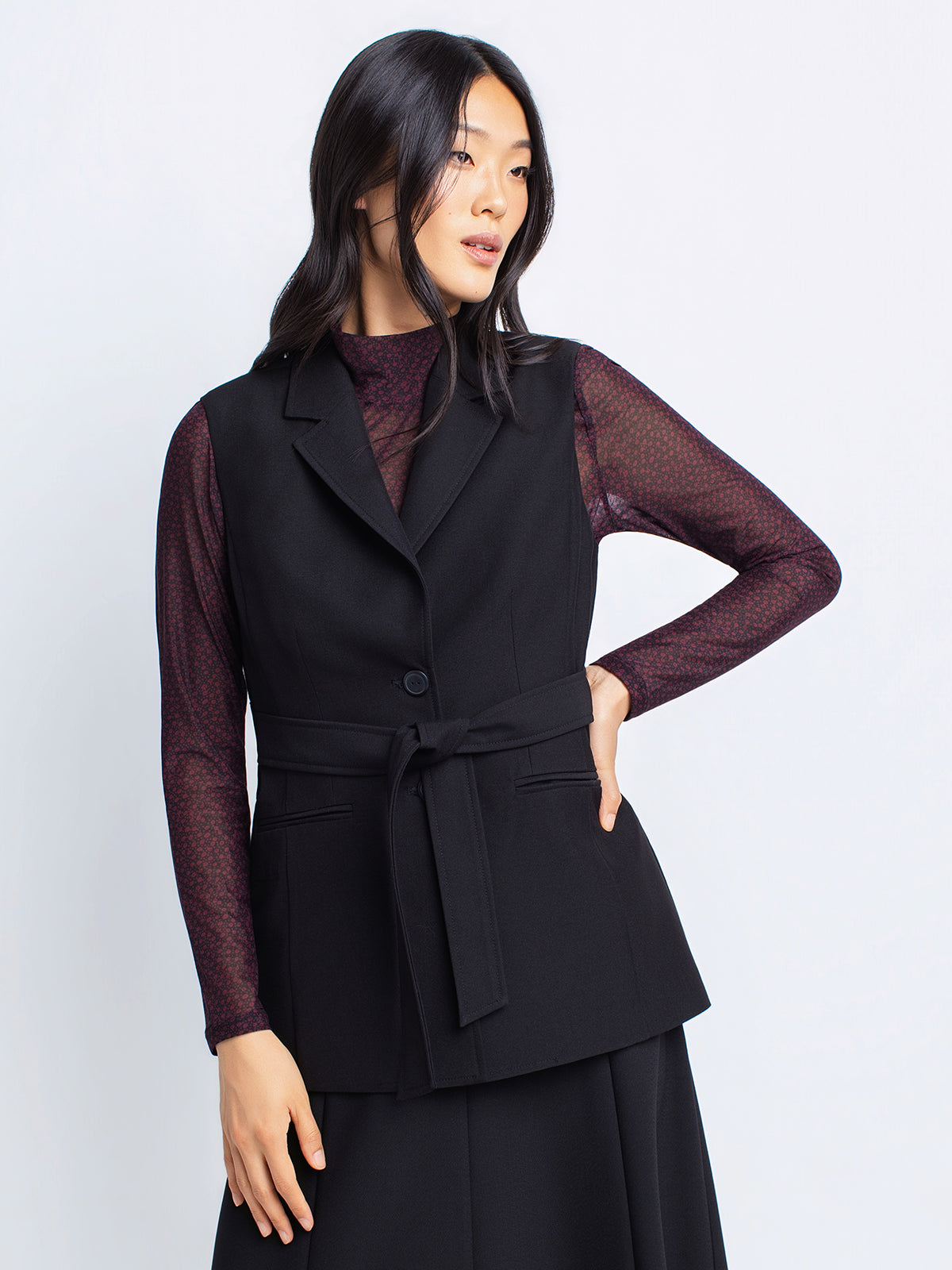 Sleeveless dress jacket