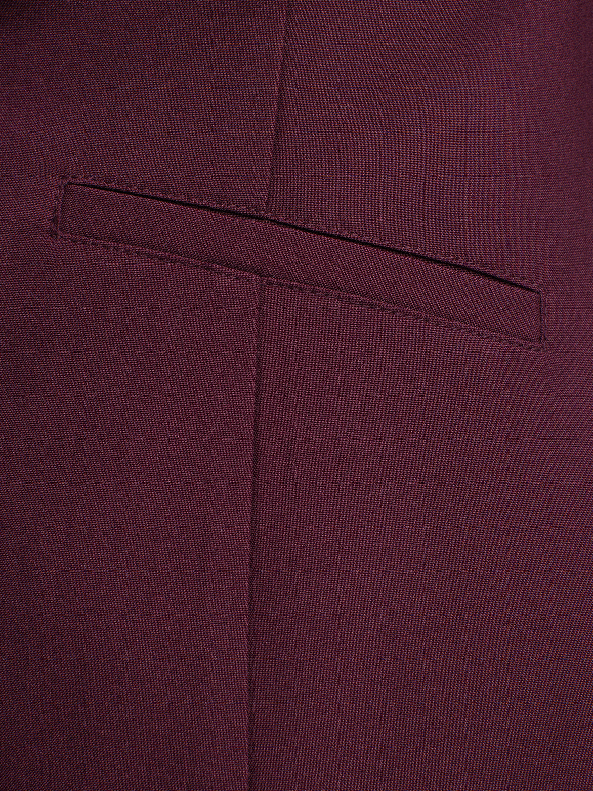 598765726056-04.jpg