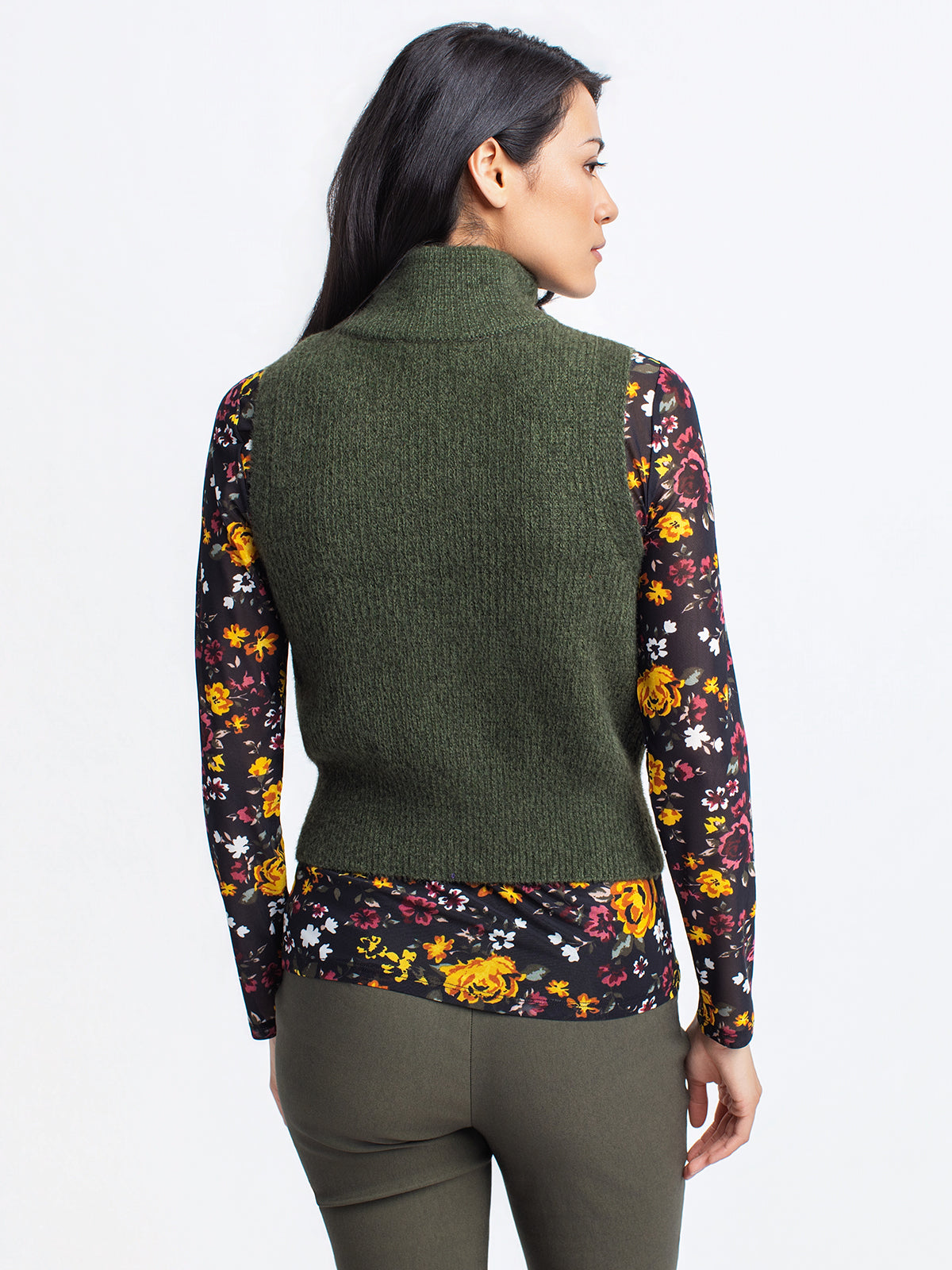 598765745651-03.jpg