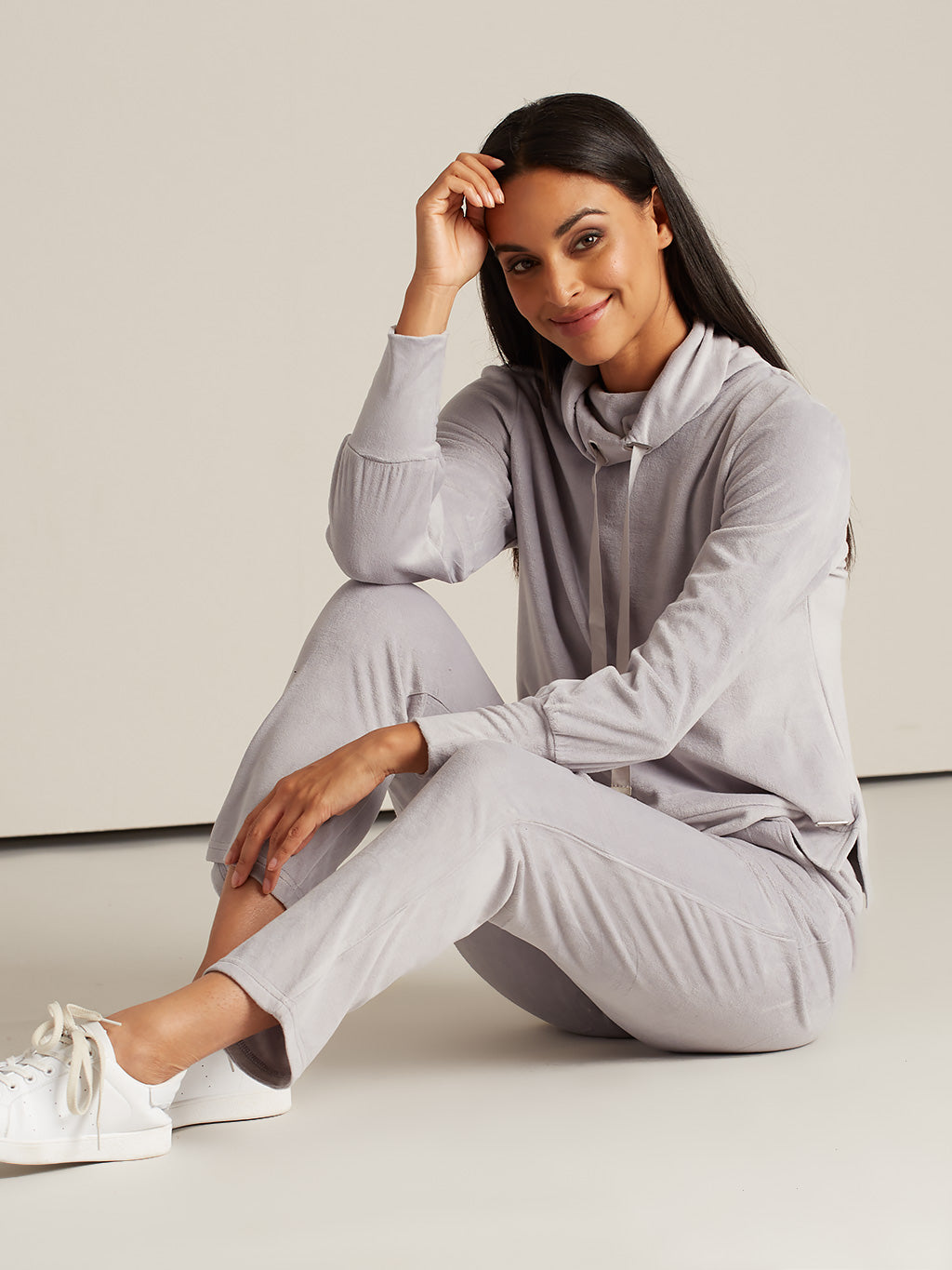 Semi-fitted lounge pant