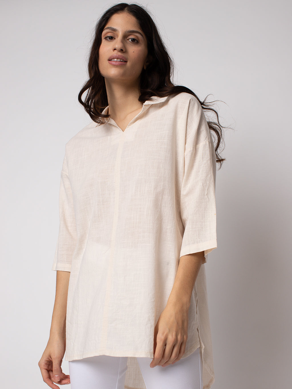 3/4-sleeve semi-fitted tunic