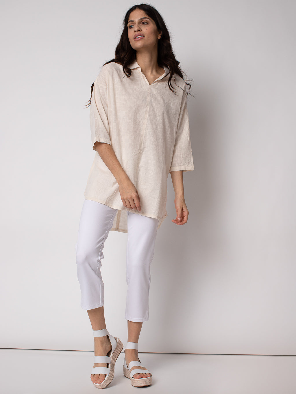 3/4-sleeve semi-fitted tunic