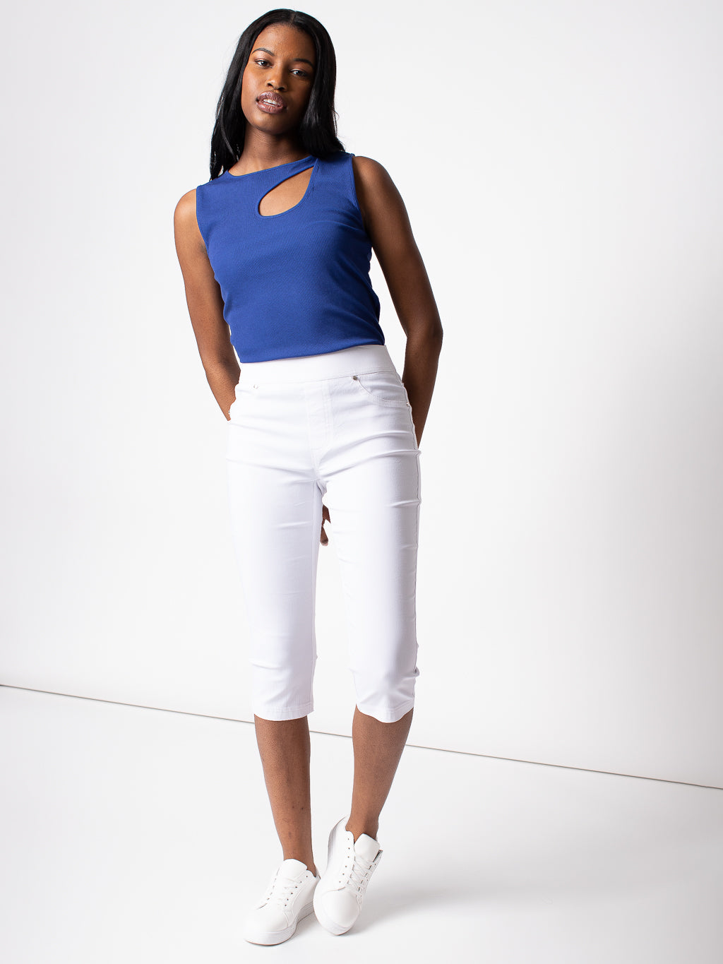 Skinny fitted pull-on capri