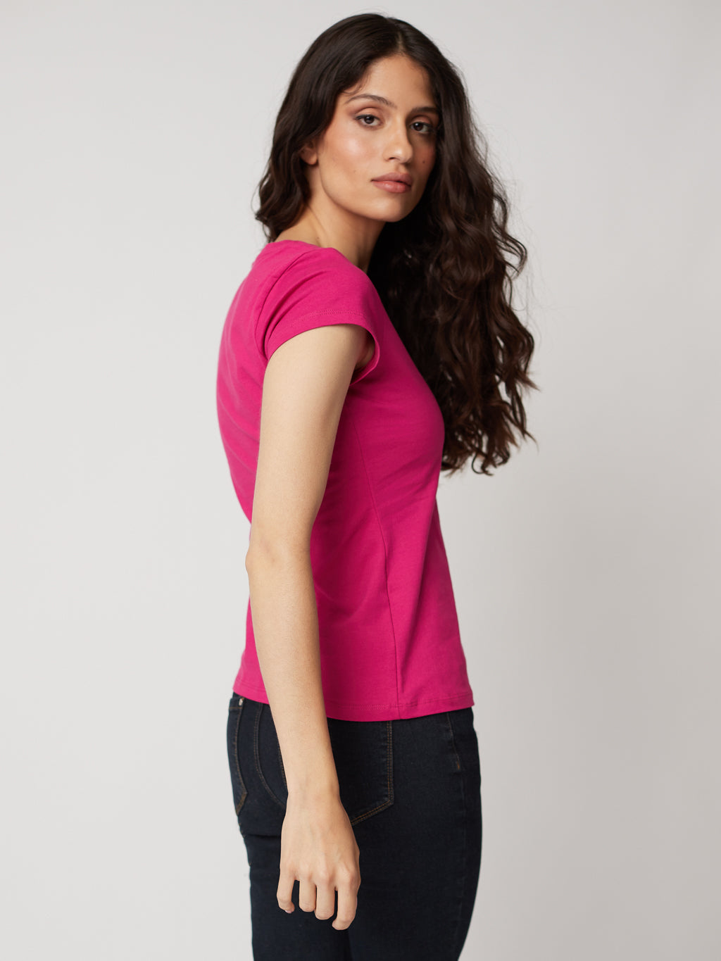 Short-sleeve fitted t-shirt