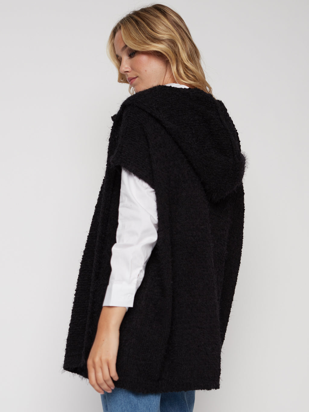 Sleeveless loose open knit cardigan