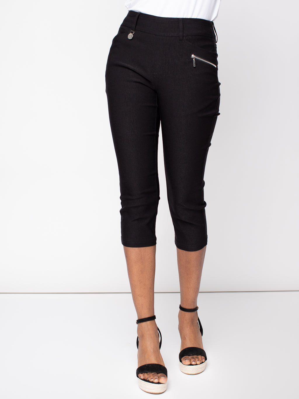 Straight fitted pull-on capri