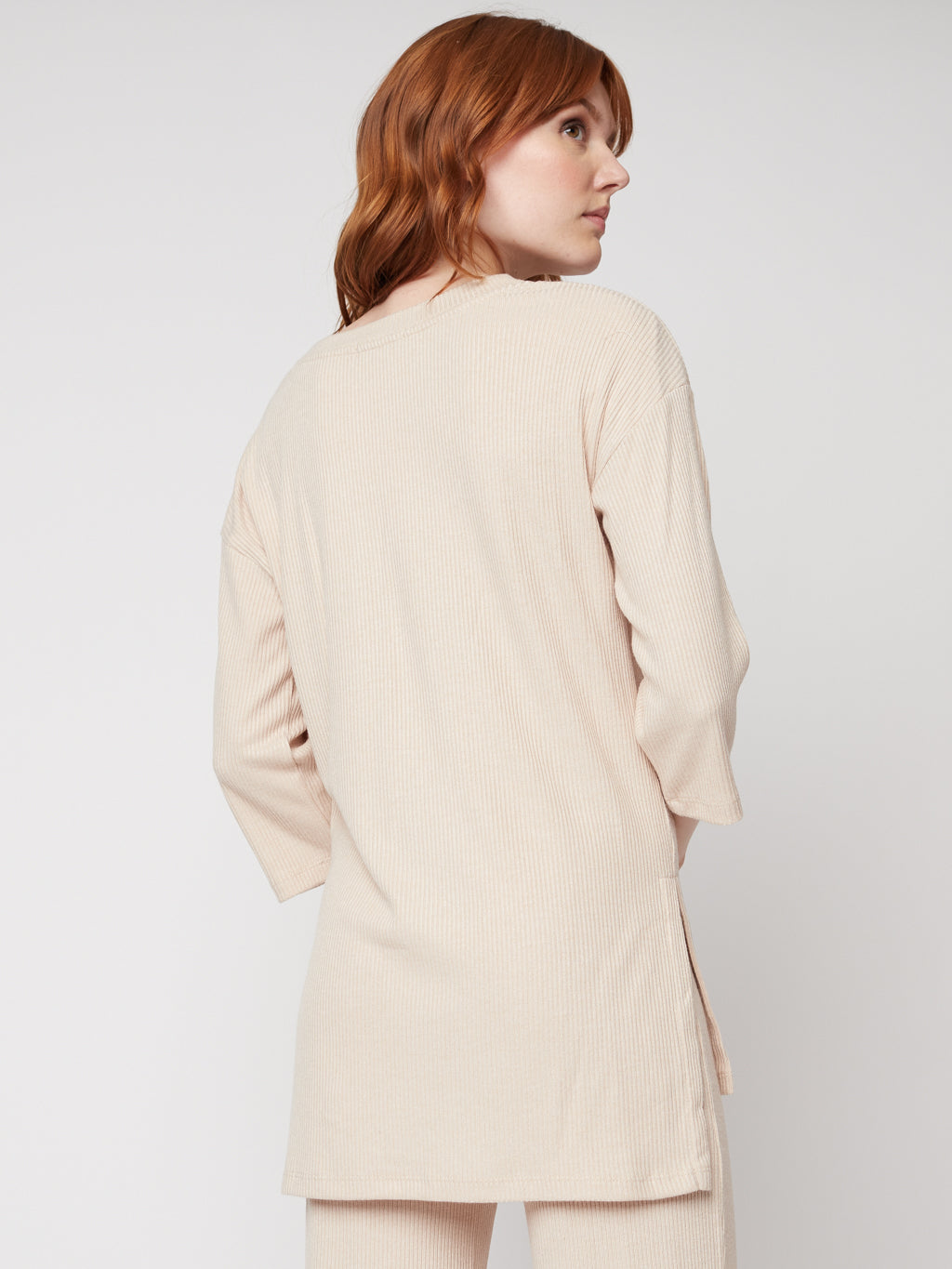 Long-sleevesemi-fitted knit tunic