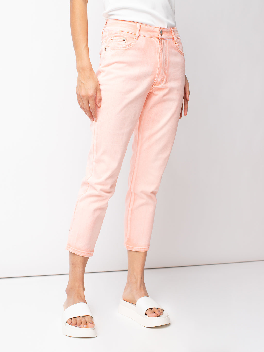 Fitted skinny denim capri