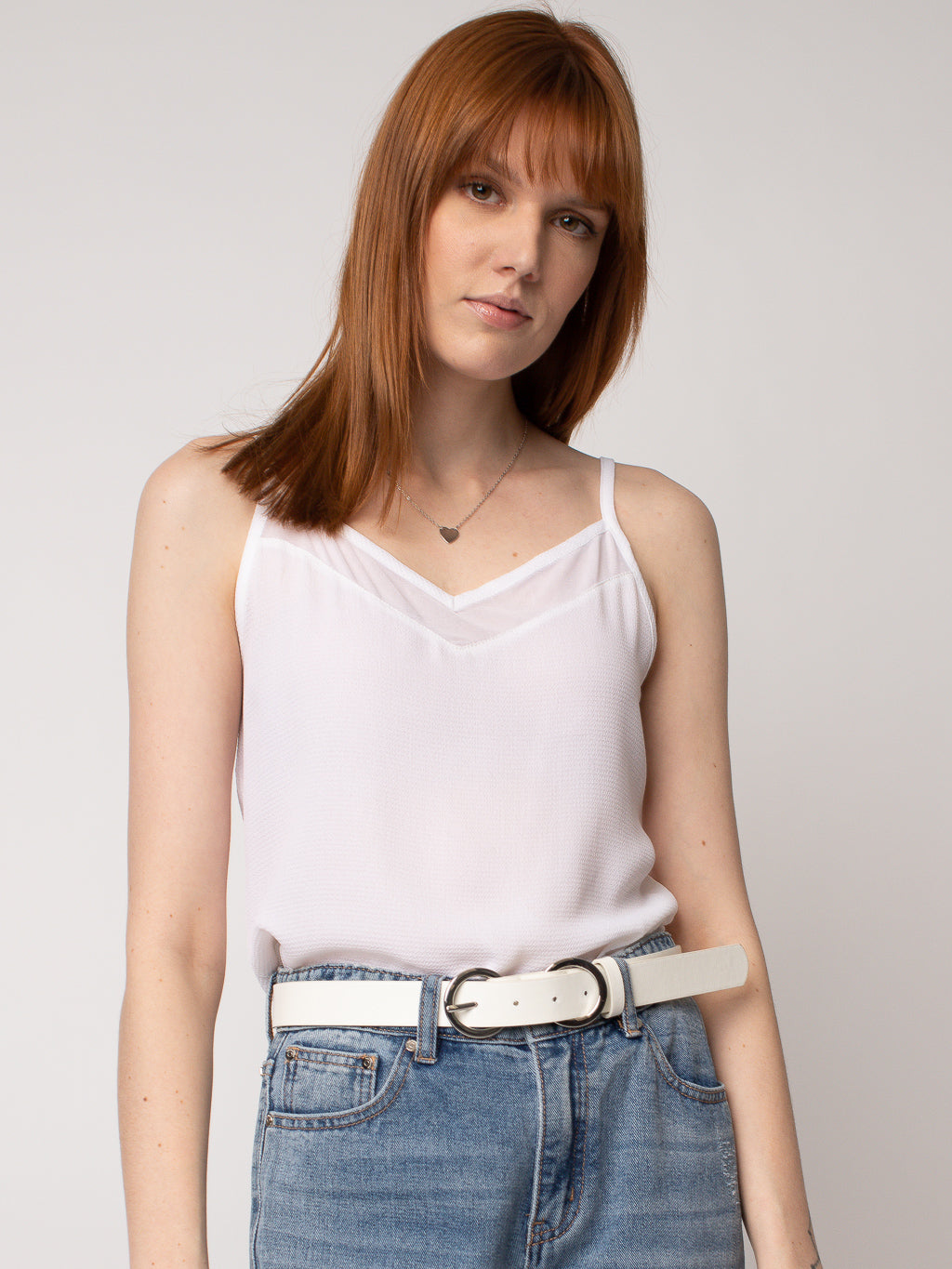 Camisole semi-ajustée avec détails semi-transparents